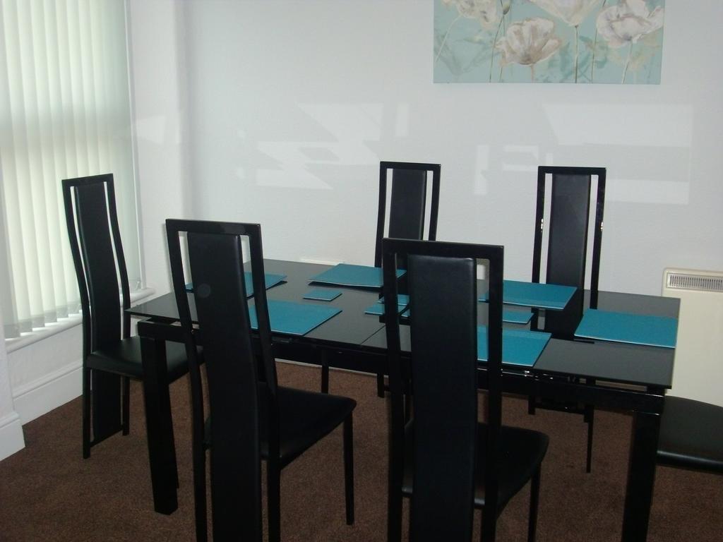 Lockinbar Holiday Apartments Tenby Exteriör bild