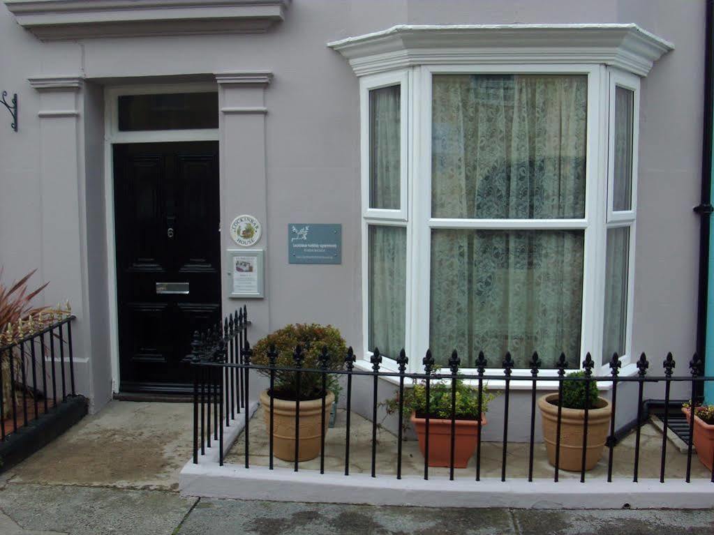 Lockinbar Holiday Apartments Tenby Exteriör bild